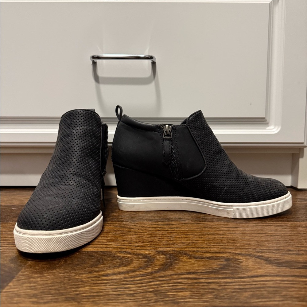 Susina Wedge Sneakers